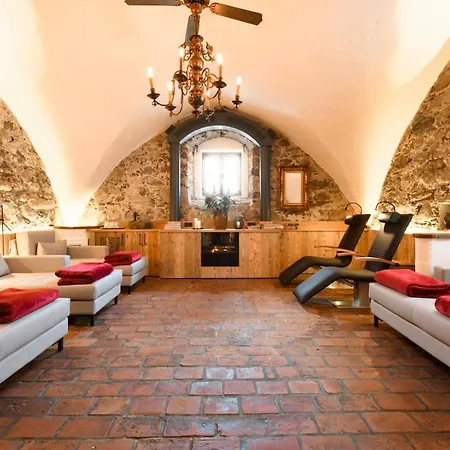 Roemerhof Hotel 4*