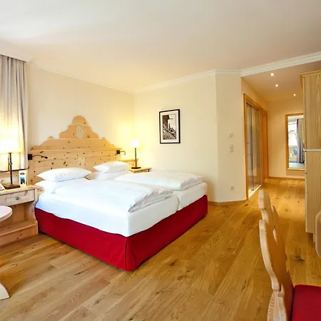 Hotel Roemerhof 4*