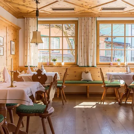 Roemerhof Hotel 4*