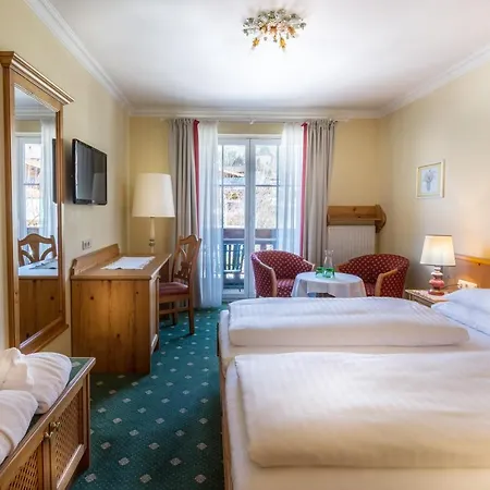 Roemerhof Hotel 4*